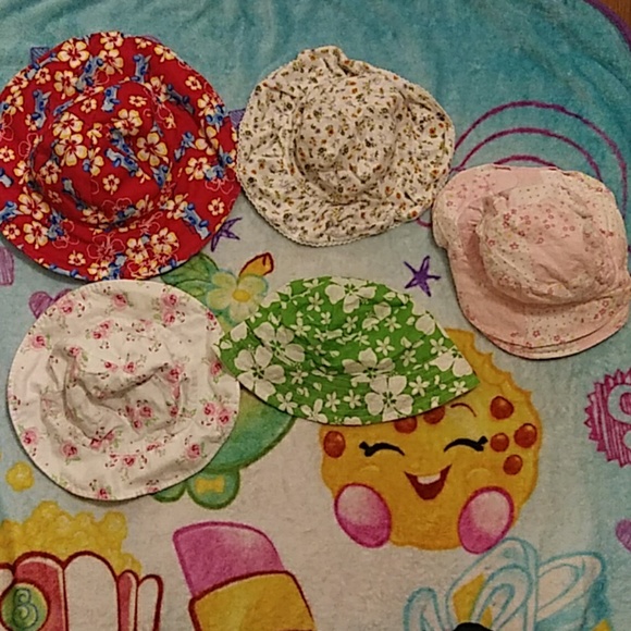 Other - Baby girl sun hats.